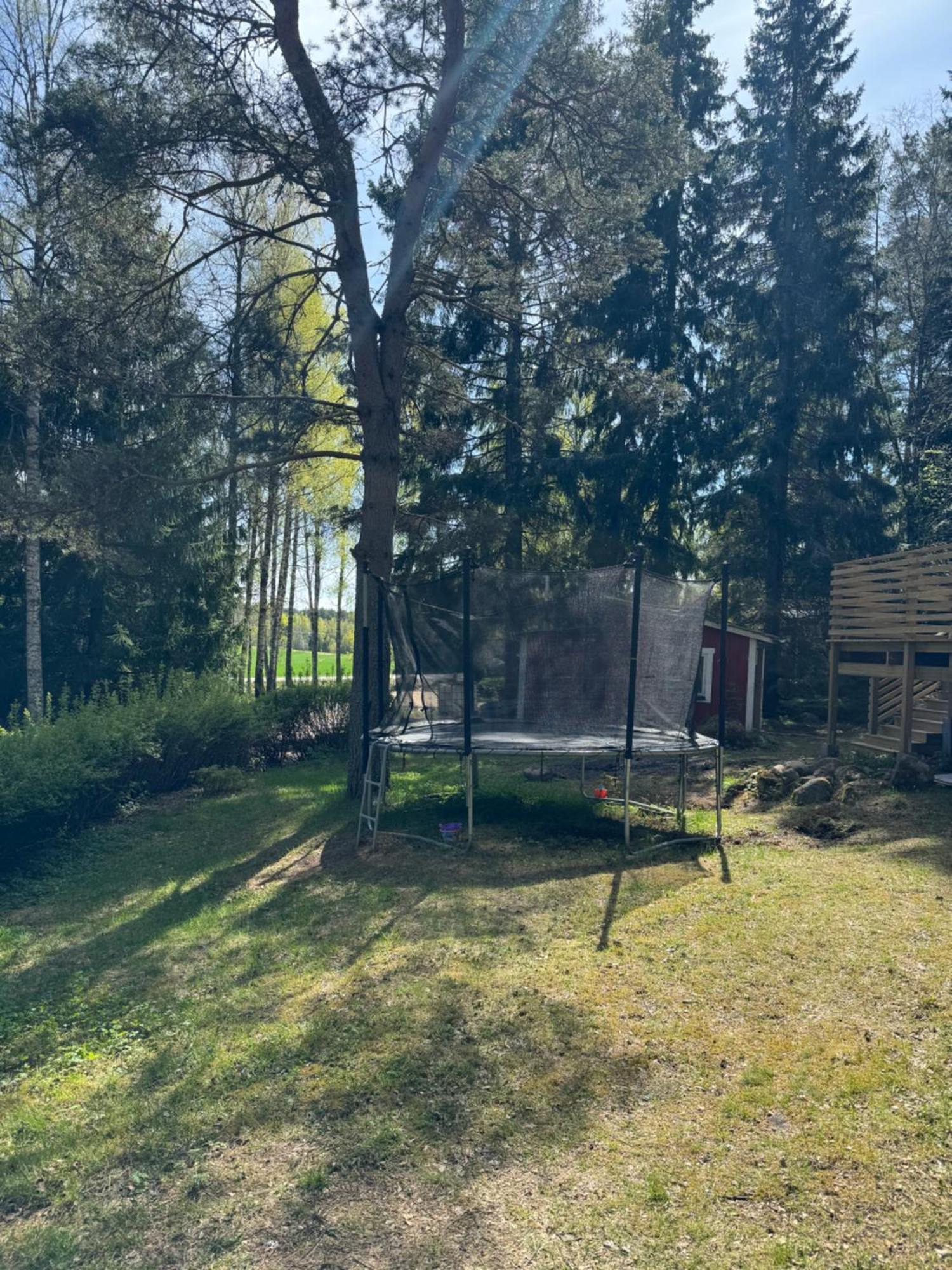 Mysig Stuga I Naevesta Örebro Dış mekan fotoğraf
