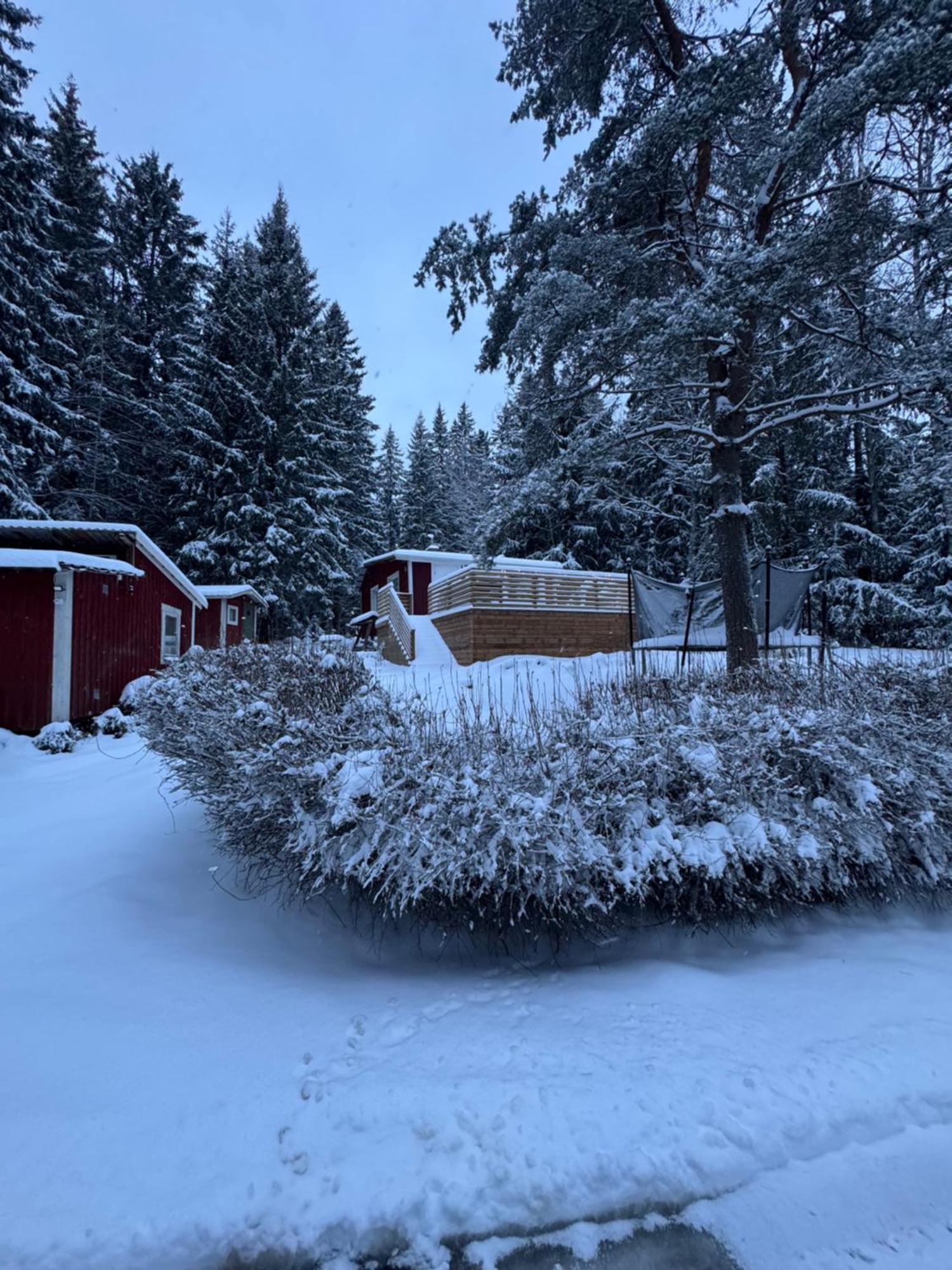Mysig Stuga I Naevesta Örebro Dış mekan fotoğraf